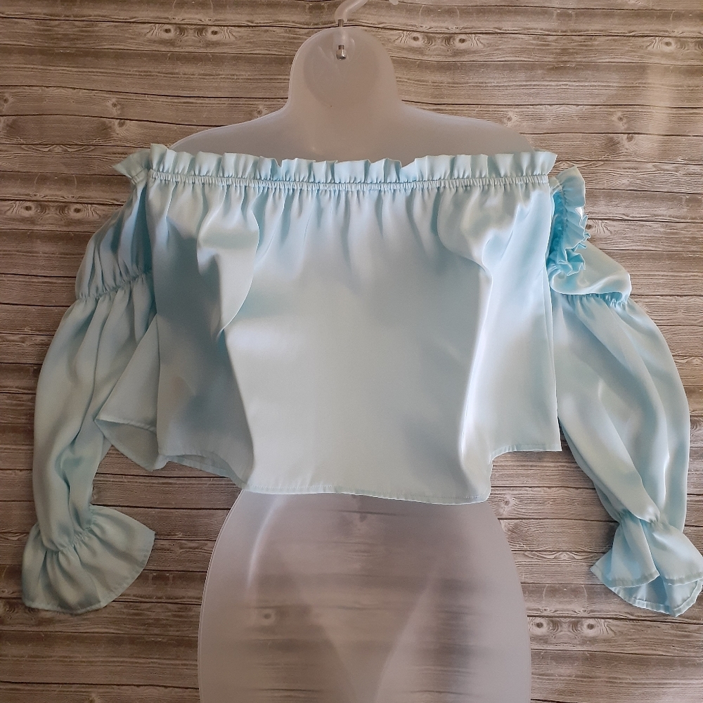 *NWT* Forever 21 Crop Top - Picture 2 of 2
